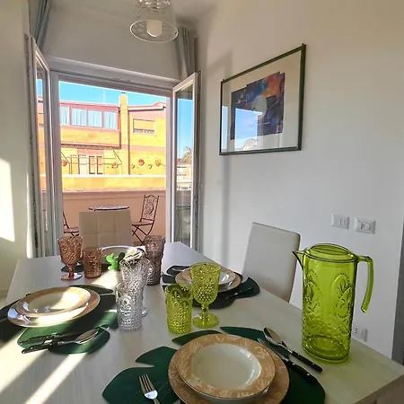 Roma Airport Sky Apartment