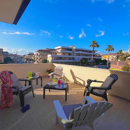 Roma Airport Sky Apartment *