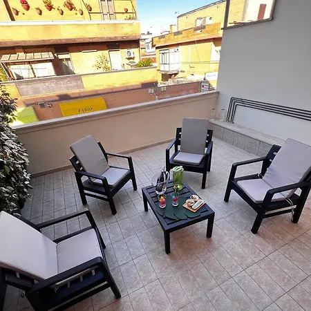 Roma Airport Sky Apartment *