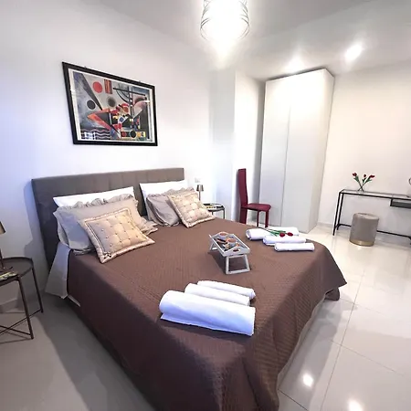 Apartman Roma Airport Sky
