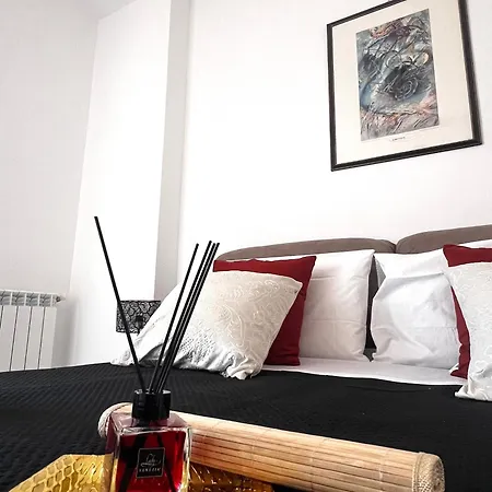 Apartman Roma Airport Sky *