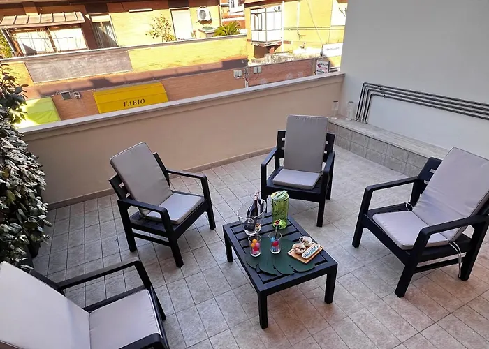 Roma Airport Sky Apartment *